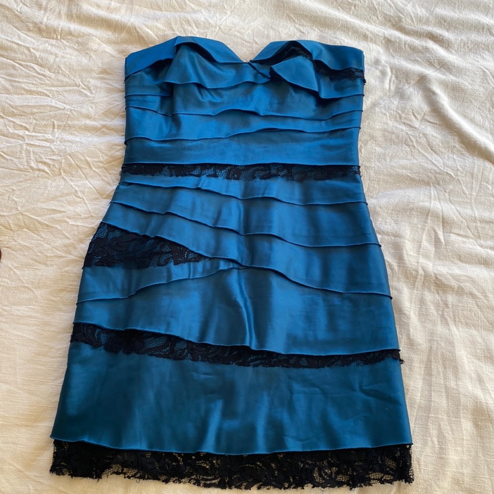 BCBG Tiered Silk & Lace Strapless Cocktail Dress